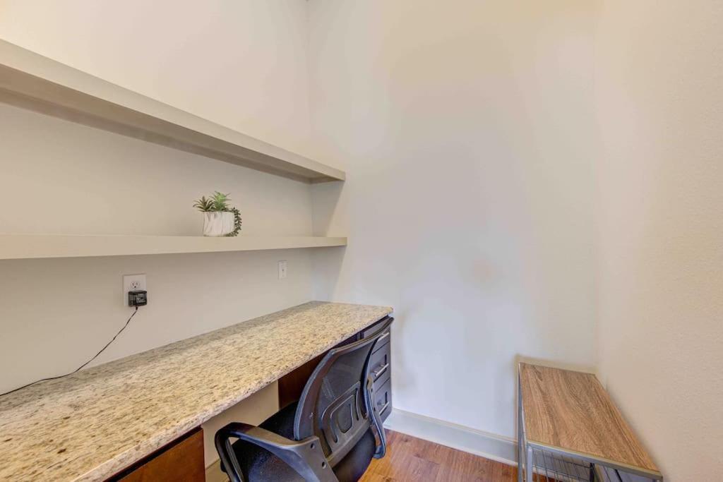Cozy Apt Nrg Pool,Wi-Fi, Free Parking, Petsok! Х'юстон Екстер'єр фото