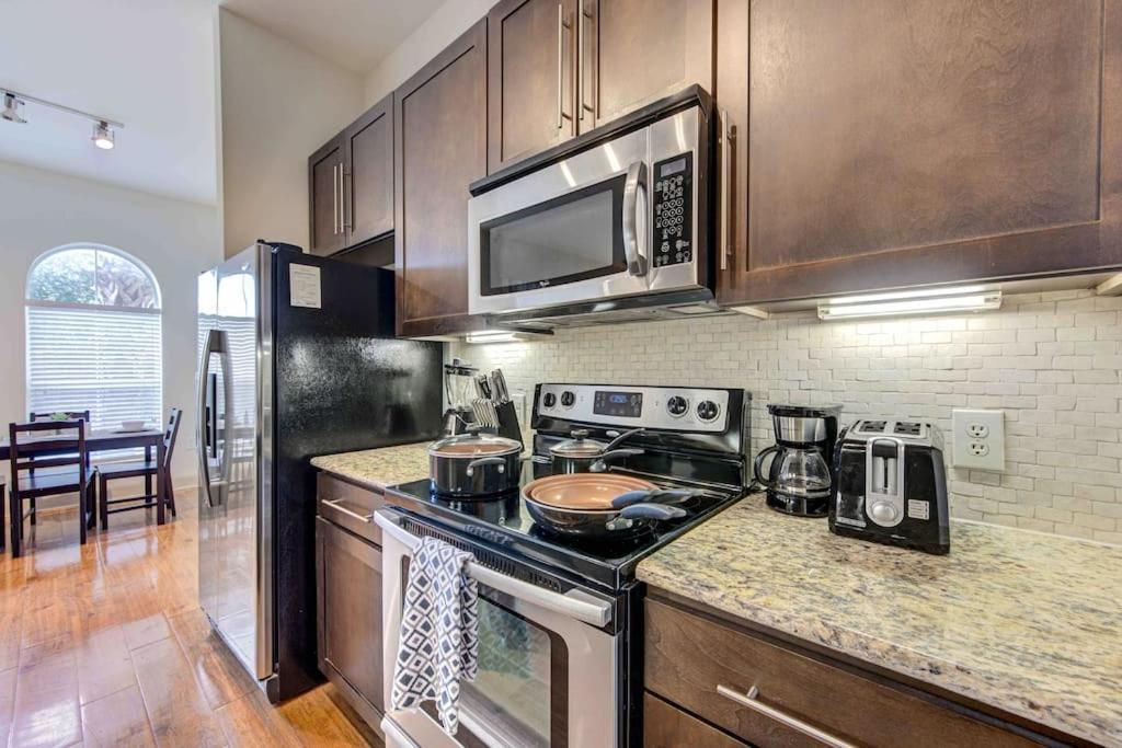 Cozy Apt Nrg Pool,Wi-Fi, Free Parking, Petsok! Х'юстон Екстер'єр фото